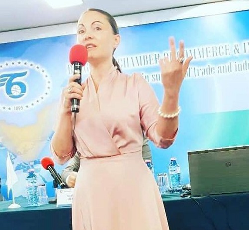 Наталина Литвинова поздравляет с Днем Великой Победы!