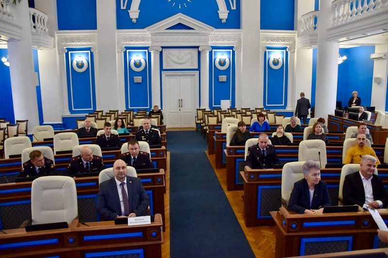 Награды законодательного собрания Севастополя получили лучшие представители профессий