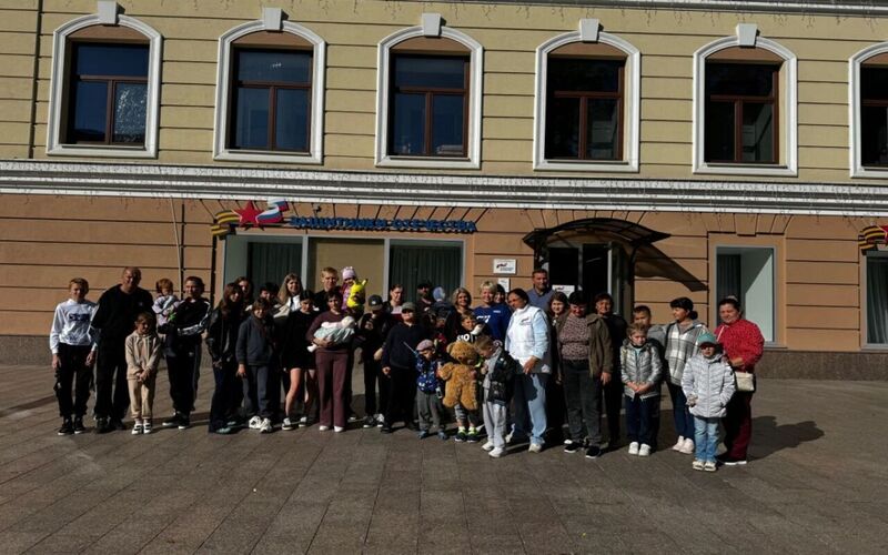 Психологическая реабилитация и отдых в Евпатории жителей Курской области, пострадавших от атак ВСУ проводится по программе БФ «СВОИМ»