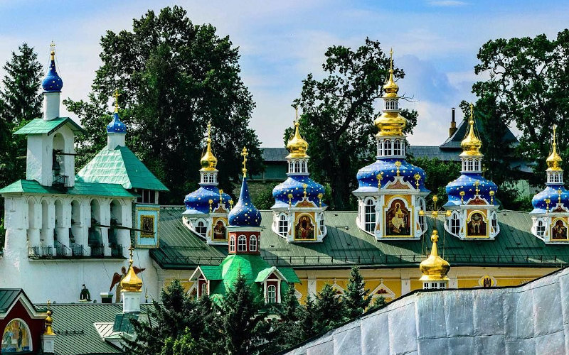 Культурное наследие России. Свято-Успенский Псково-Печерский монастырь